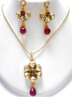 Kundan Pendant Sets